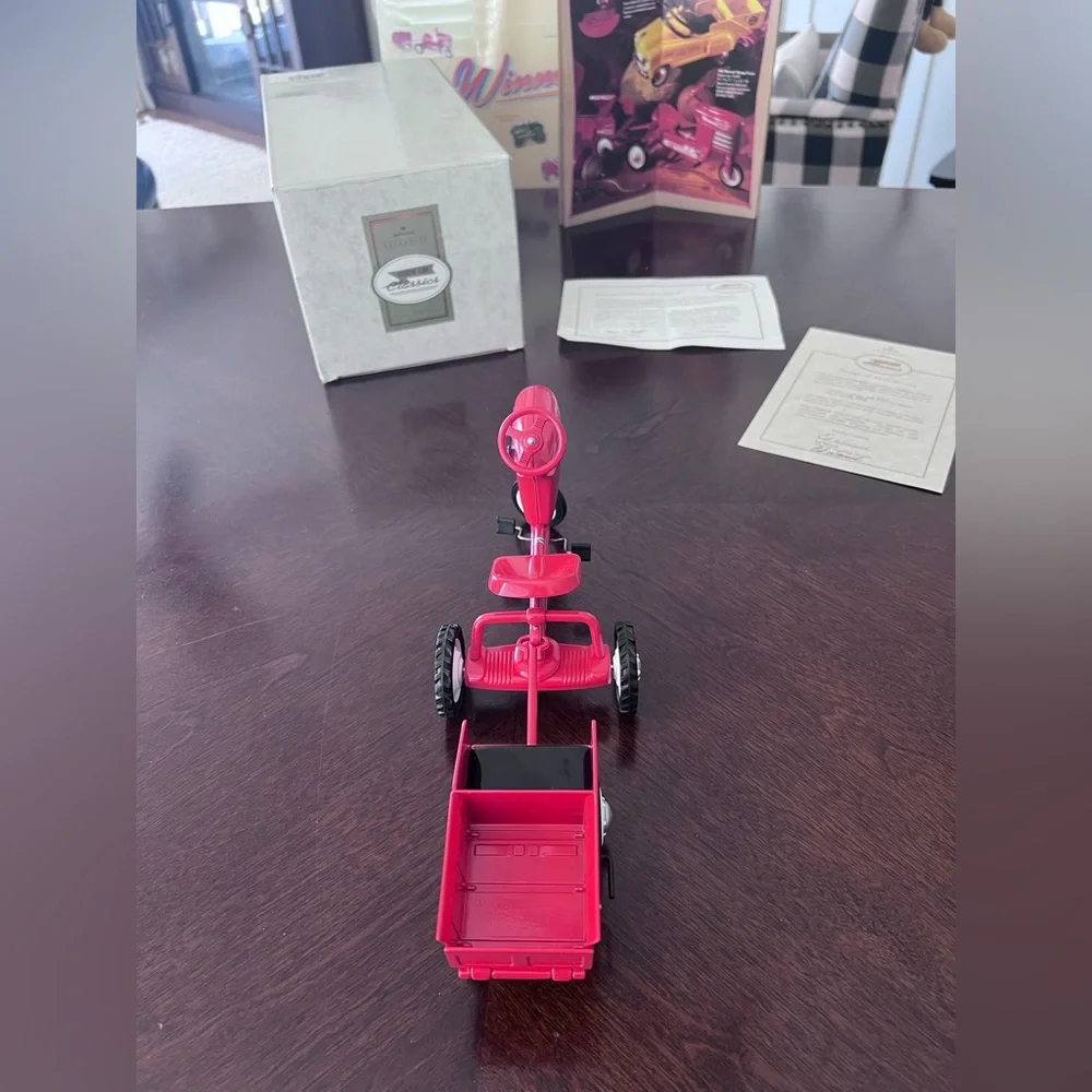 Hallmark Kiddie Car Classics Murray Tractor & Trailer - Picture 6 of 8